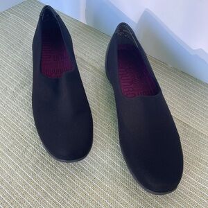 MUNRO Women's Loafer Black Size 6 1/2, Heel: 1 inch